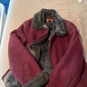 Vintage Outback Trading Co Burgundy Faux Fur Lined Jacket